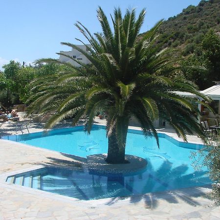 Neos Ikaros Hotel Agia Galini Exterior foto