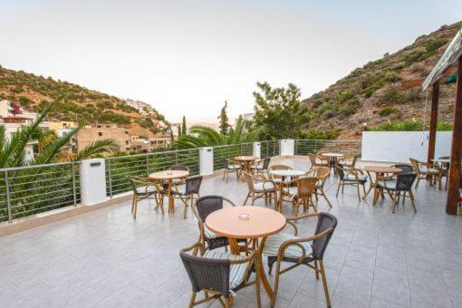Neos Ikaros Hotel Agia Galini Exterior foto