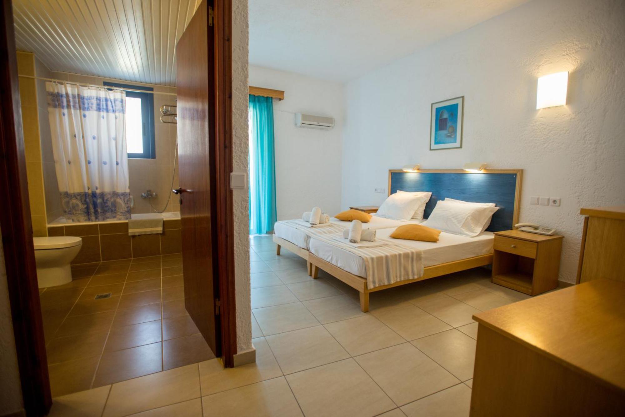 Neos Ikaros Hotel Agia Galini Exterior foto