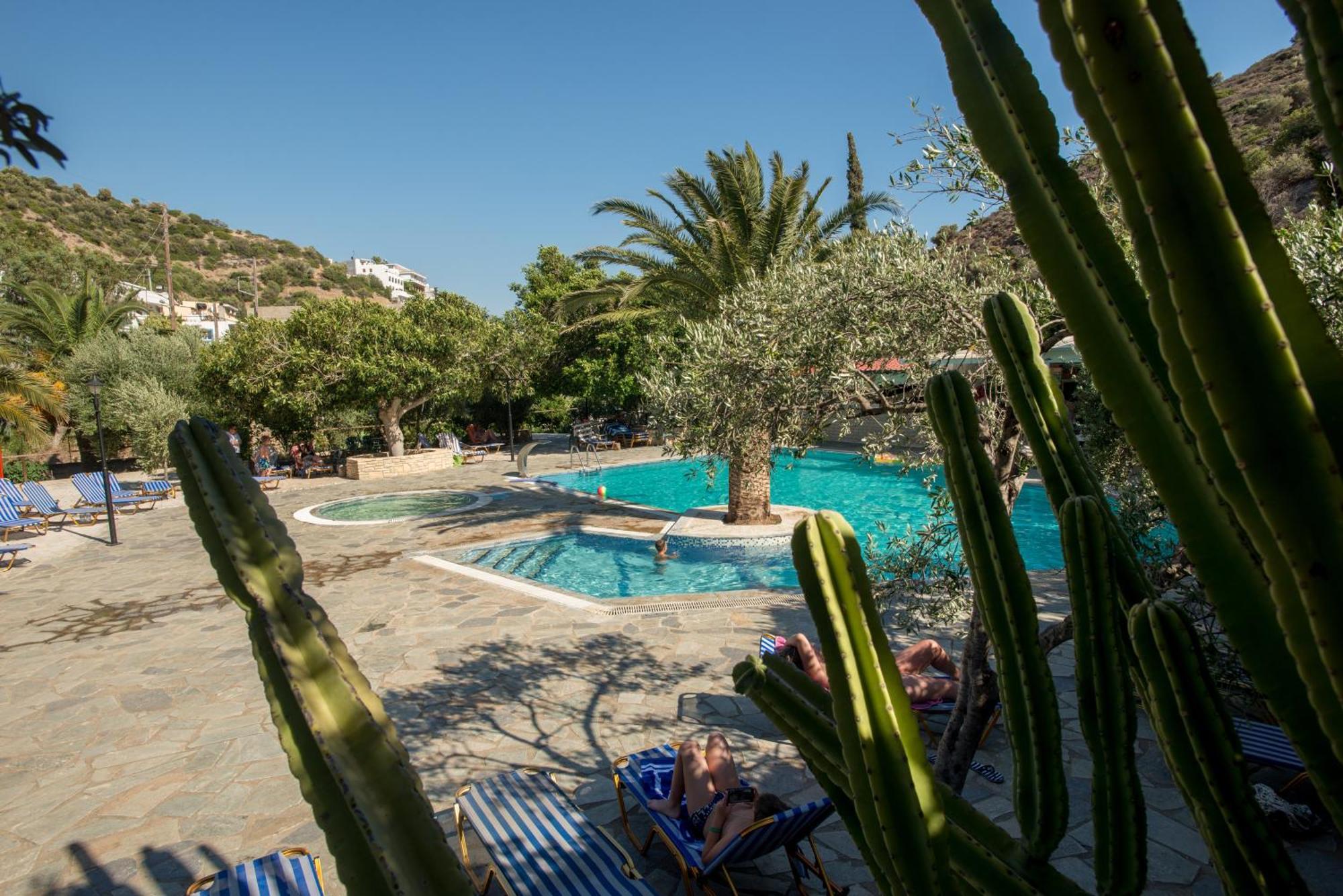 Neos Ikaros Hotel Agia Galini Exterior foto