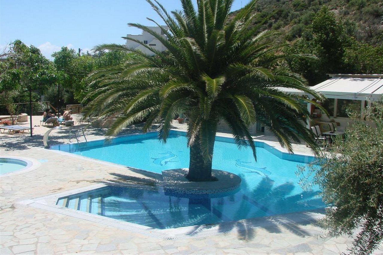Neos Ikaros Hotel Agia Galini Exterior foto